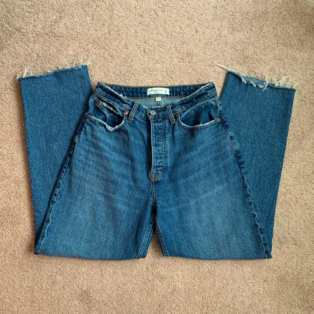 A&F Curve Love The Dad High Rise Jeans